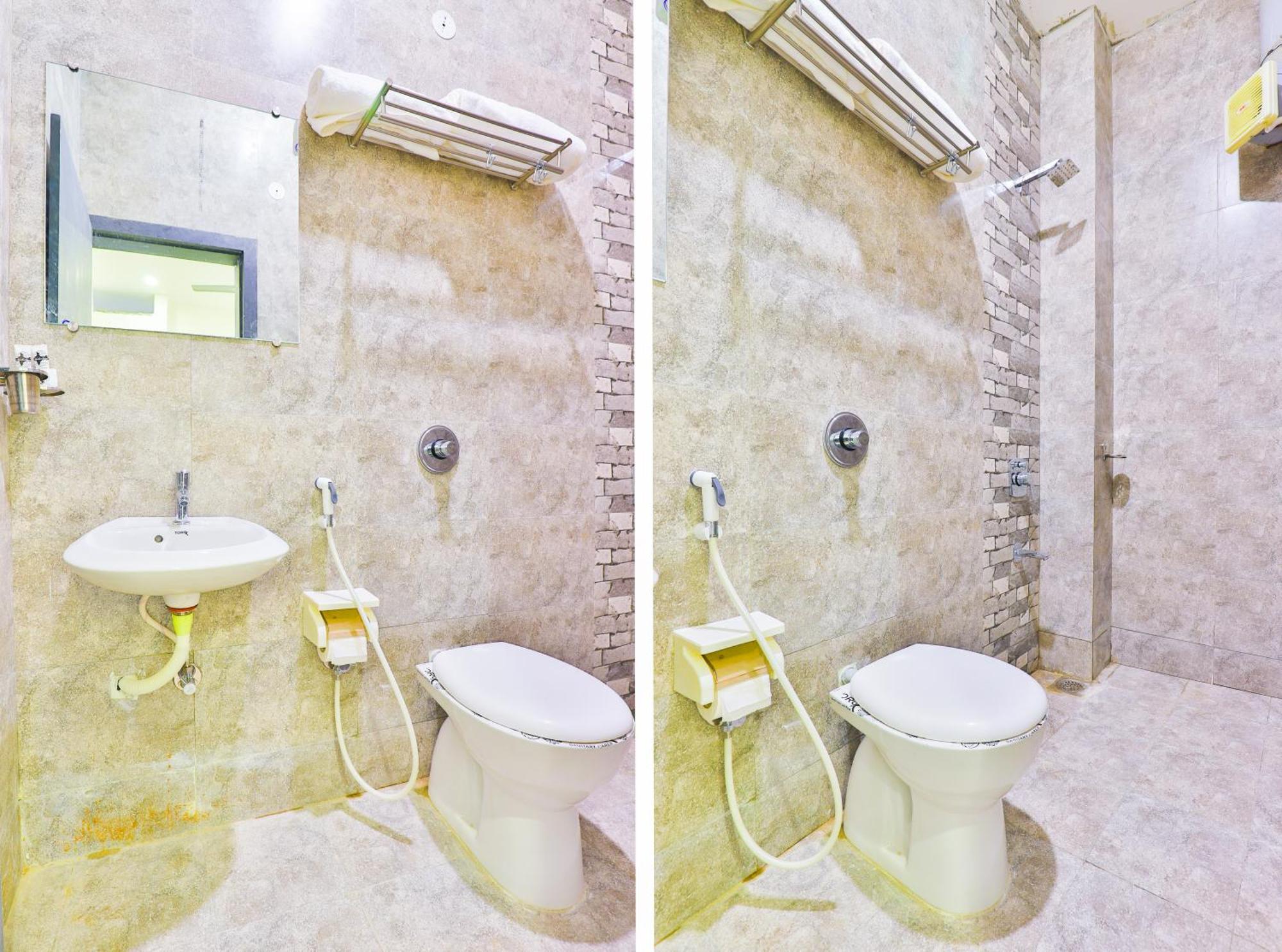 Nova Hotel New Crossroad Rajkot Esterno foto